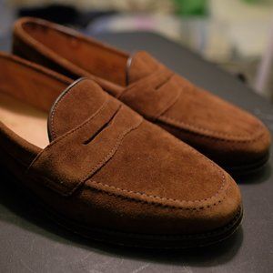 Loake - Goodyear-welted suede loafers - Made in En